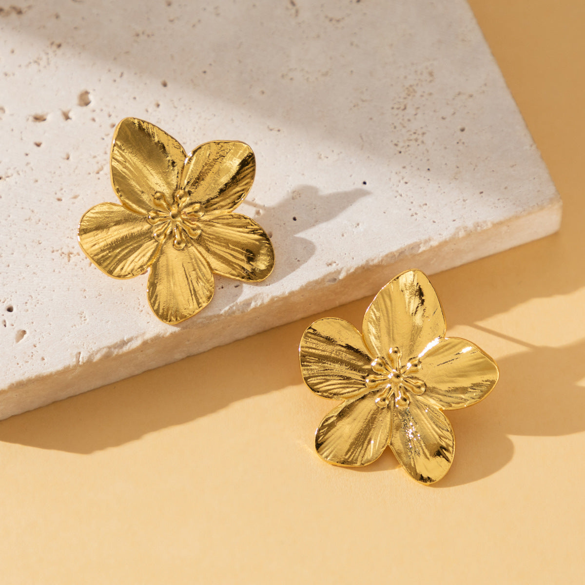 Serenity Bloom 18K Gold-Plated Necklace – Soft Radiance