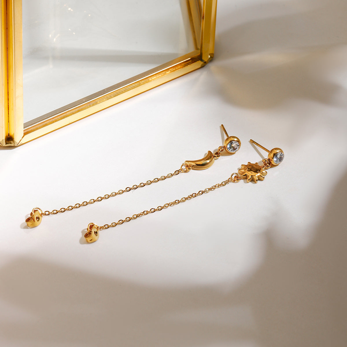 Lumière 18K Gold-Plated Pendant – Radiant Charm