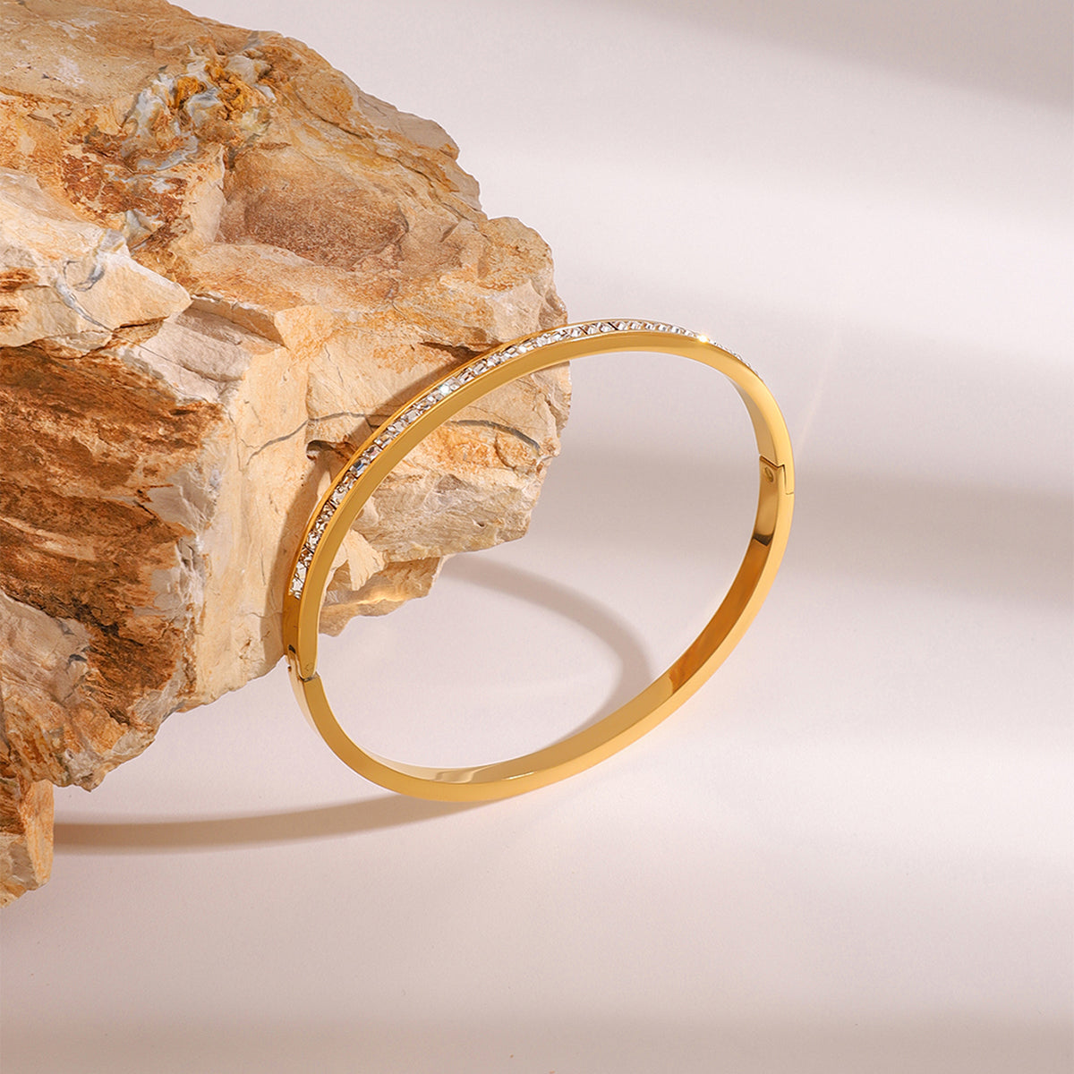 Glow 18K Gold-Plated Bracelet – Subtle Radiance