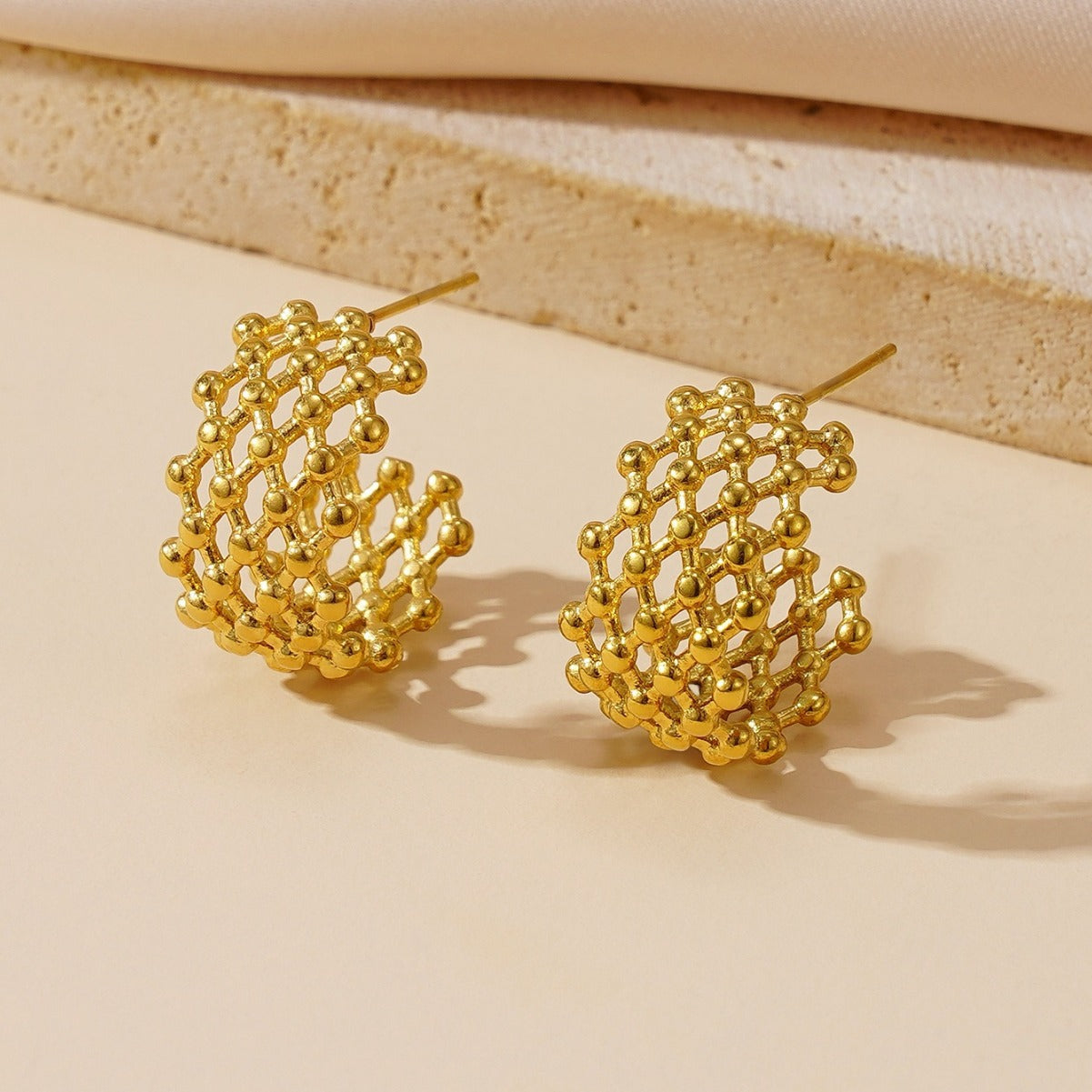 Alvéa Hoops – 18K Gold-Plated Harmony