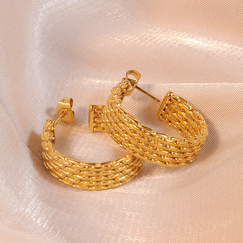 Tressé Hoops – 18K Gold-Plated Elegance