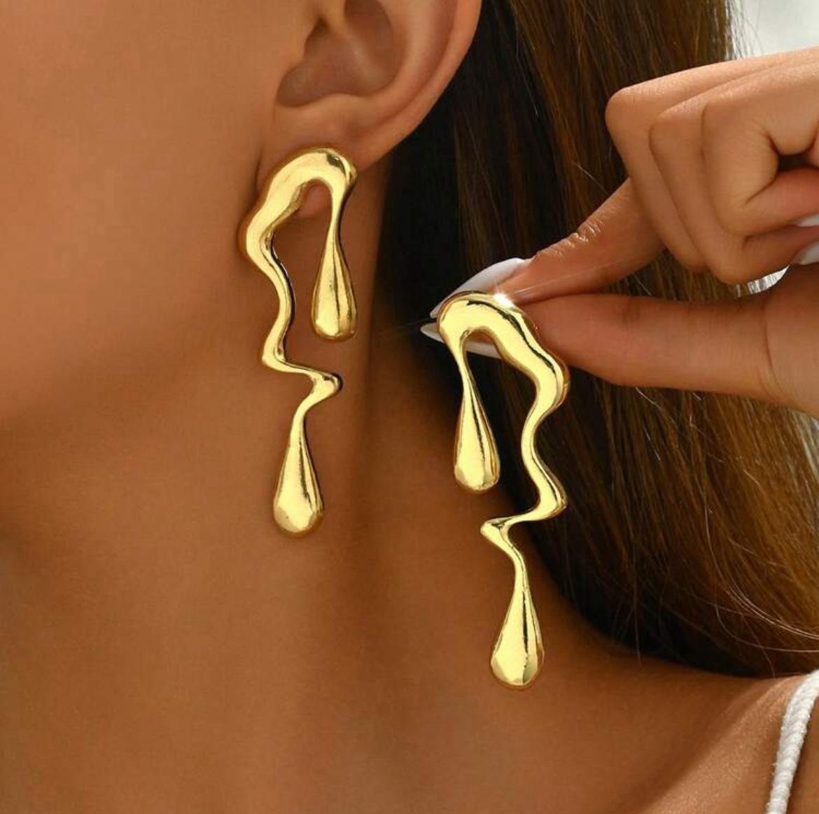 Liquid Glow 18K Gold-Plated Droplet Earrings – Fluid Radiance