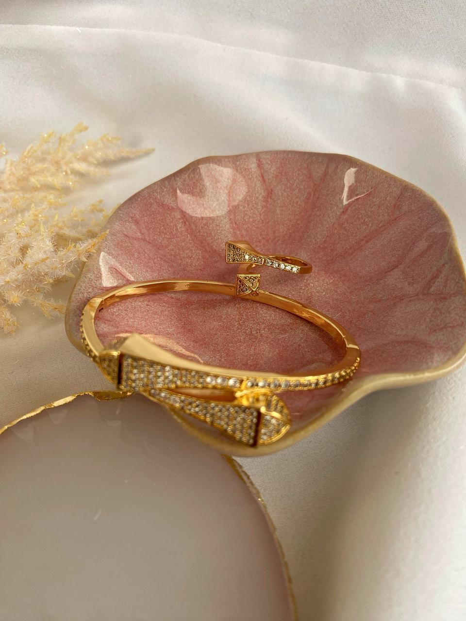 Arrow 18K Gold-Plated Bangle & Ring Set – Precision Luxe