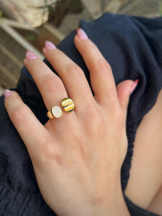 Dual Aura 18K Gold-Plated Ring – Twin Radiance