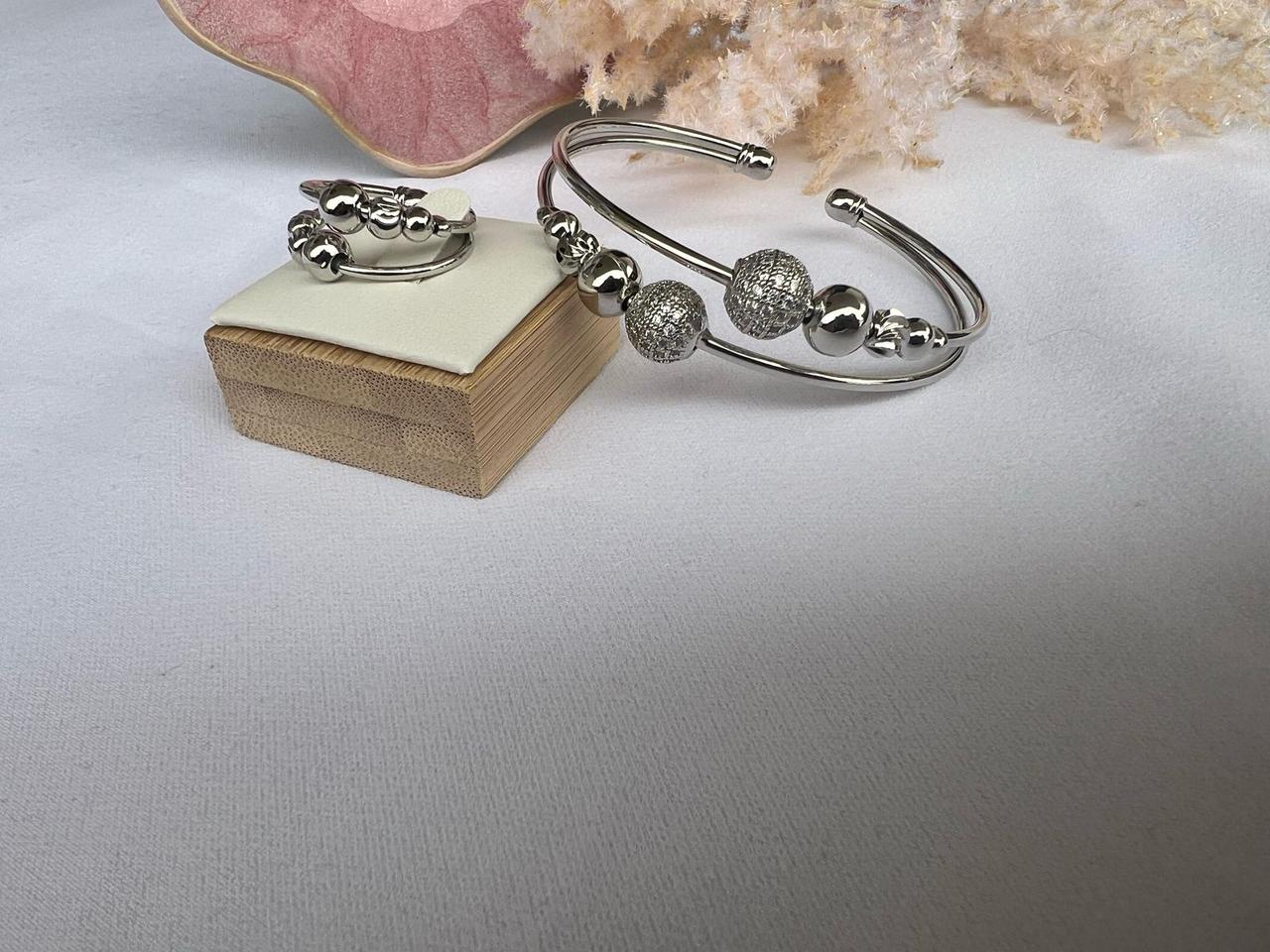 Galactic Gleam 18K Gold-Plated Bangle & Ring Set – Cosmic Shine